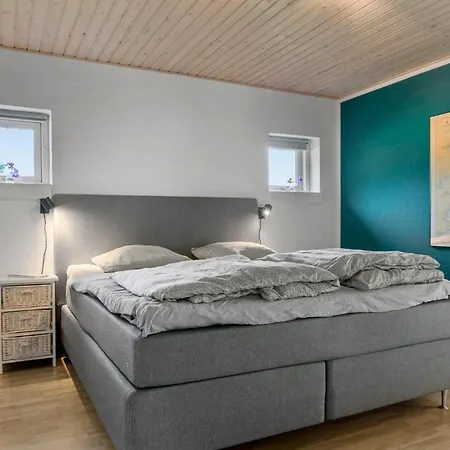 Semesterbostad Stunning In Bjert With Wifi