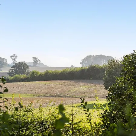 Semesterbostad Stunning In Bjert With Wifi *